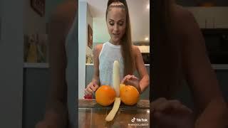 MILF eats bannana hands free