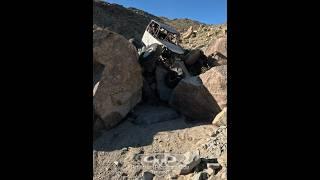 Just force it #rockcrawling #rockbuggy #kingofthehammers