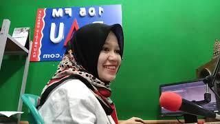 Keceriaan kru RAU 105 FM saat berkumpul