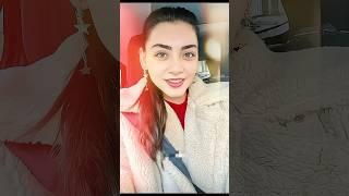 Ozgetorer Eating Burger Looking Gorgeous #trending #ytshorts #shorts