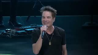 Train - Bruises (with his daughter) (08/06/2022) at Red Rocks Amphitheatre, Denver, CO