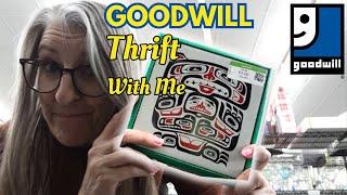 THRIFTING IN THE RAIN AT GOODWILL Thrift With Me in Las Vegas