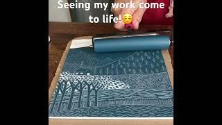The first time inking a Lino is always so satisfying!  #linoprinting #printmaking