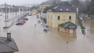 Verheerendes Hochwasser in Österreich - historischer Wasserstand in St. Pölten, Niederösterreich