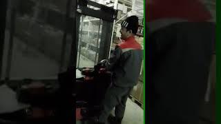 Gurlanlik bollar Piterda nima ish qiladi?