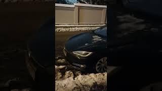 Зачем зимой Tesla заряжается?