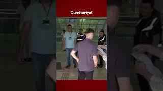 Sınava son saniyede yetişti: Velilerin alkışıyla binaya girdi