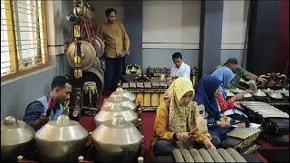 karawitan gamelan FIP UM