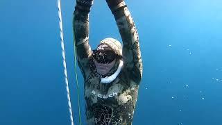 Freediving to -23m in Greece (AIDA 2 course)