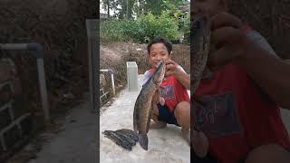Satisfy yourself with fishing before going to Islamic boarding school