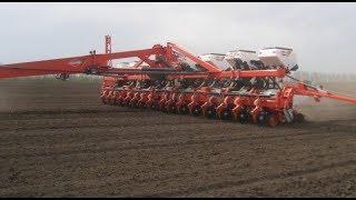 Сеялка Planter 3 TRS KUHN 16rows_в работе