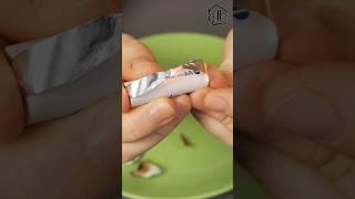 Проверяю лайфхакОгонь с помощью батарейки и фольги