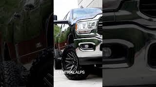 2019 Ram 2500 With a 2.5" RCX Level, 20X10 Rough Country 95 Series Wheels, and 35" Venom XT Tires