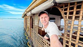 24 Hours Living on a Houseboat in India 