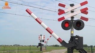 DUTCH RAILROAD CROSSING - Nieuwendijk - Zwolle