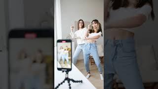 DANCING TO THE MUSIC  OF YOU TUBE FREE MUSIC