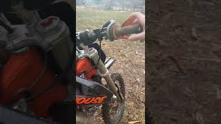 Warming up the Ktm #ktm #twostroke #dirtbike #blowthisaccountup