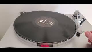 1982 JVC L-A31 Turntable Demo