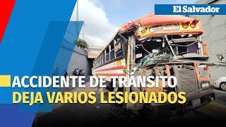 Accidente de tránsito entre dos autobuses deja varias personas lesionadas