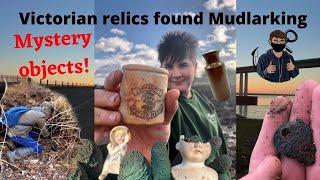 Mudlarking - Victorian relics & Mystery metal items found on the Thames Estuary!