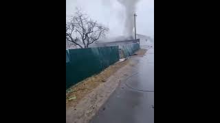 Smoking buildings & destruction everywhere in Romanivka (Irpin) following weeks of Russian shelling