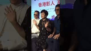 谢贤 甄珍 俩人50年前因误会离婚，如今分别88、77岁再同台，原来重逢的终极意义，不是清算旧账，而是两条各自干涸的河，在入海口交换咸涩的黄昏！#熱門 #娱乐 #老照片 #怀旧 #谢贤 #甄珍