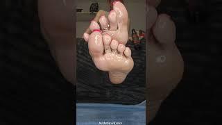 Oily and delicious  #feet #foot #pedicure
