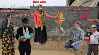 Ruhollah and his third wife travel to Zahra hut to start their marriage and ask Zahra for a divorce