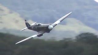 Supermarine Spitfire AWESOME SOUND !!!