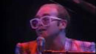 Elton John - Someone Saved My Life Tonight (solo live 1976)