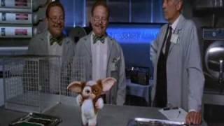 Gizmo's Dance Scene (Gremlins 2)