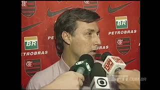 "O novo técnico do Flamengo é o senhor Waldemar"