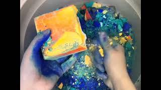 Flakey vibrant dyed gym chalk by @frecklewithasmr | Edited by ChalkXtreme