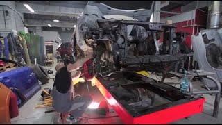 Repair of a Porsche Cayenne GTS by professionals from the Legorage team on the Celette frame machine