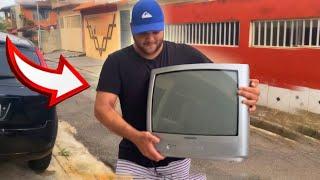 GANHEI uma “TV de TUBO” de PRESENTE - MAS… kkkkkkkkkkkkkkkkkk