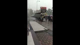 Heavy rainfall and traffic jam in Bonkode, Koperkhairane-Vashi road, Navi Mumbai