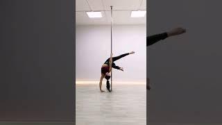 Силовая связка pole-dance с выходом в шпагат