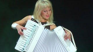 2 ACCORDIONS СМУГЛЯНКА- Самые красивые аккордеонистки России - дуэт"ЛюбАня"