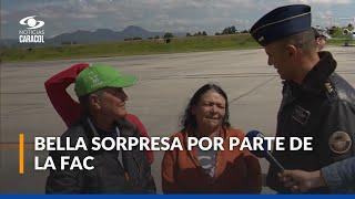 Fuerza Aérea Colombiana celebró el Año Nuevo de pareja de vendedores informales: un regalo especial