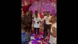 DAVIDO R0CKS CHIOMA AS SHE  TW €RKS  #viralvideo