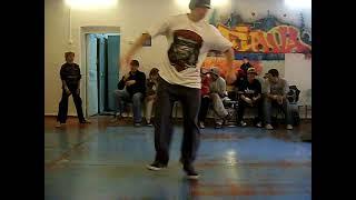 B-boy гопник & B-boy Sergey - BREAK DANCE - Saratov 2008