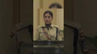 Ips officer speech in front of  Draupadi murmu