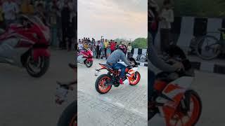 Kaisi lagi entry  by faraz stunt rider #farazstuntrider #superbikes #hayabusa