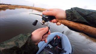 PIKE fishing in autumn! How many of them are there IN THIS LITTLE RIVER?