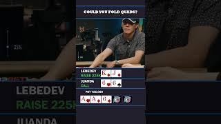 FOLDING QUADS