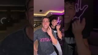 Alejo Igoa y Asbel bailando pareja del año.