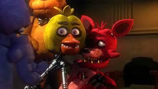 Chica checks out her FNaF fanart