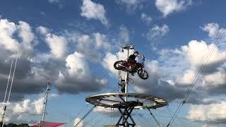 Nik Wallenda's Daredevil Rally Drive In Thrill Show | Herald-Tribune