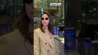 Alia Bhatt Spotted at Airport in Chic Casual Look #Shorts #AliaBhatt #FilmibeatPrime