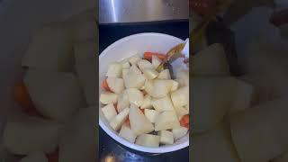Cook with me as a 21 yr old wife/SAH toddler mom‍ pot roast w white rice & corn bread 